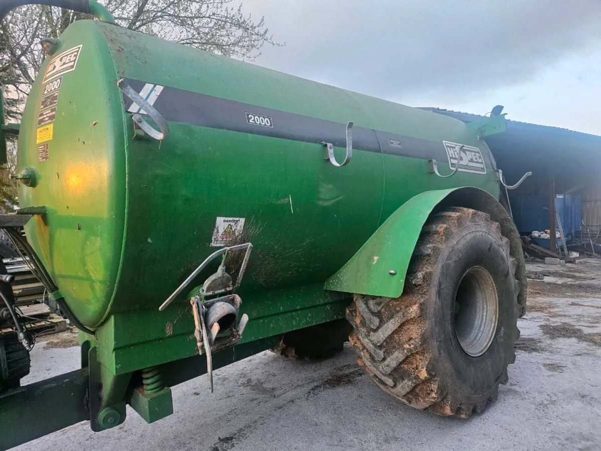 2000 gallon hispec - Image 1