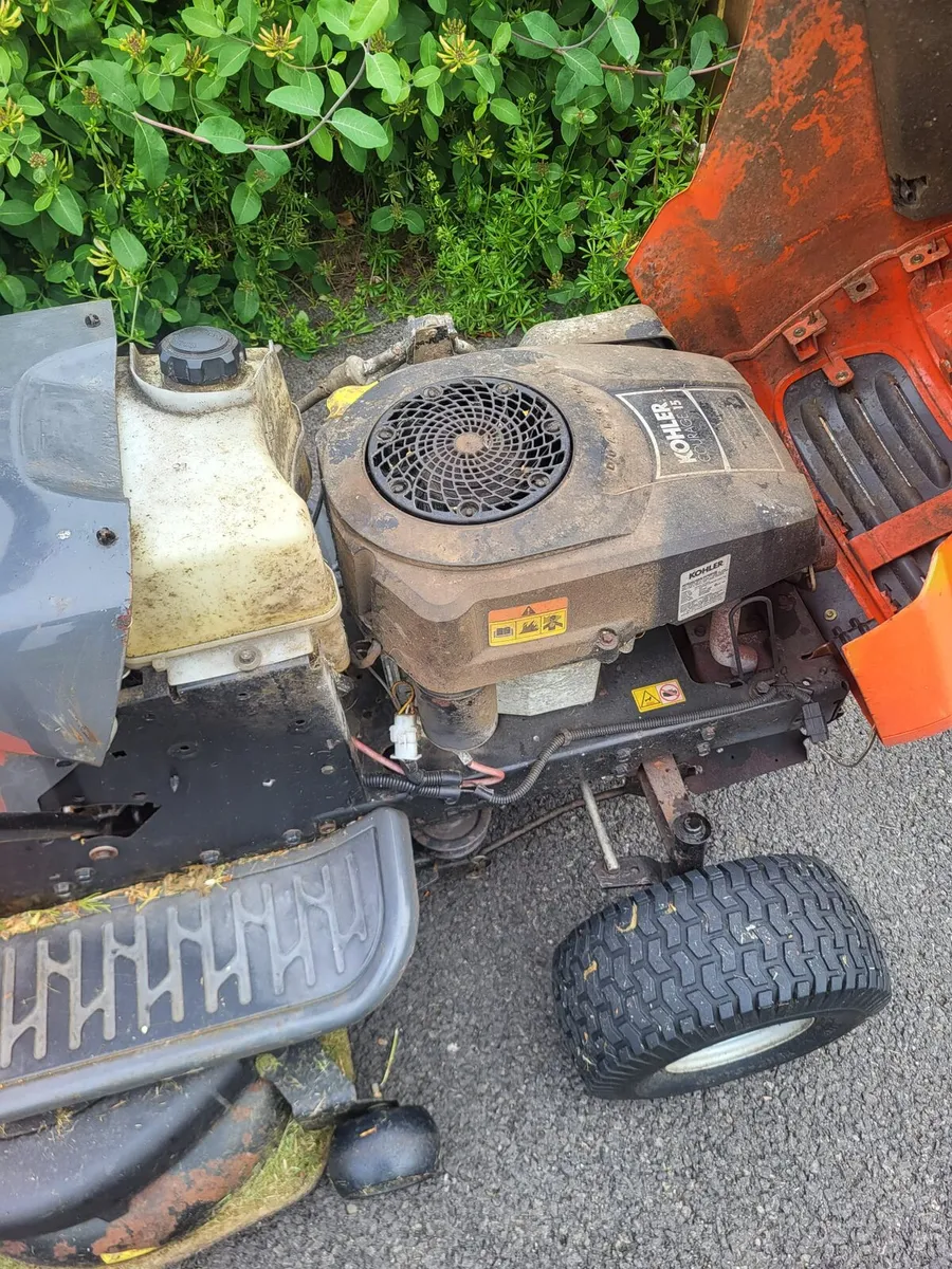 Ride on lawn mower - Image 3