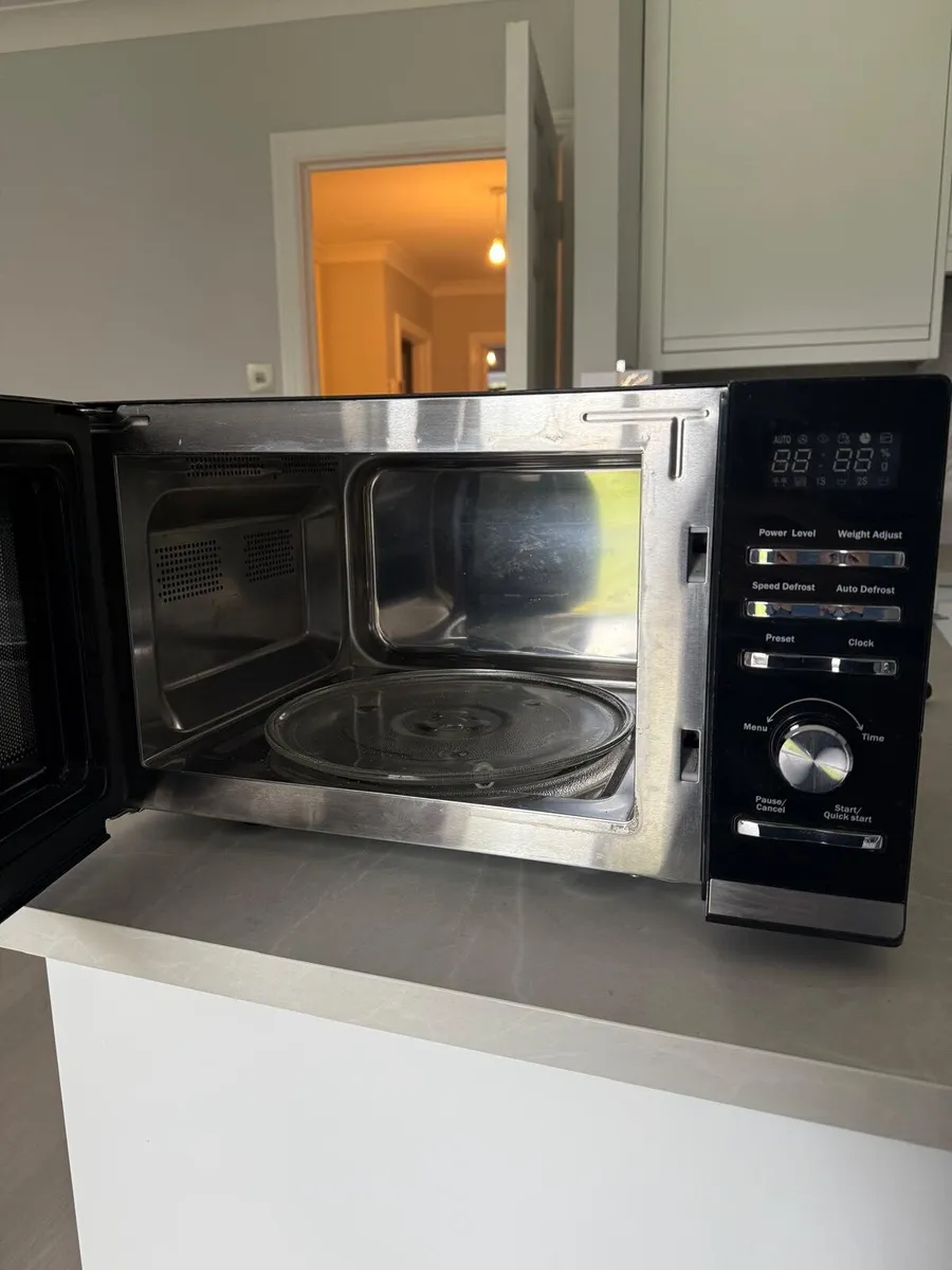 Microwave Oven - Image 4