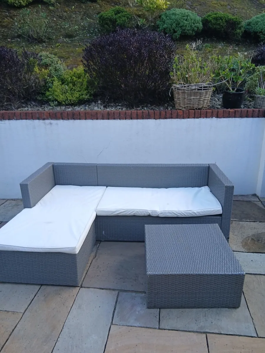Aldi Grey rattan corner sofa - Image 1