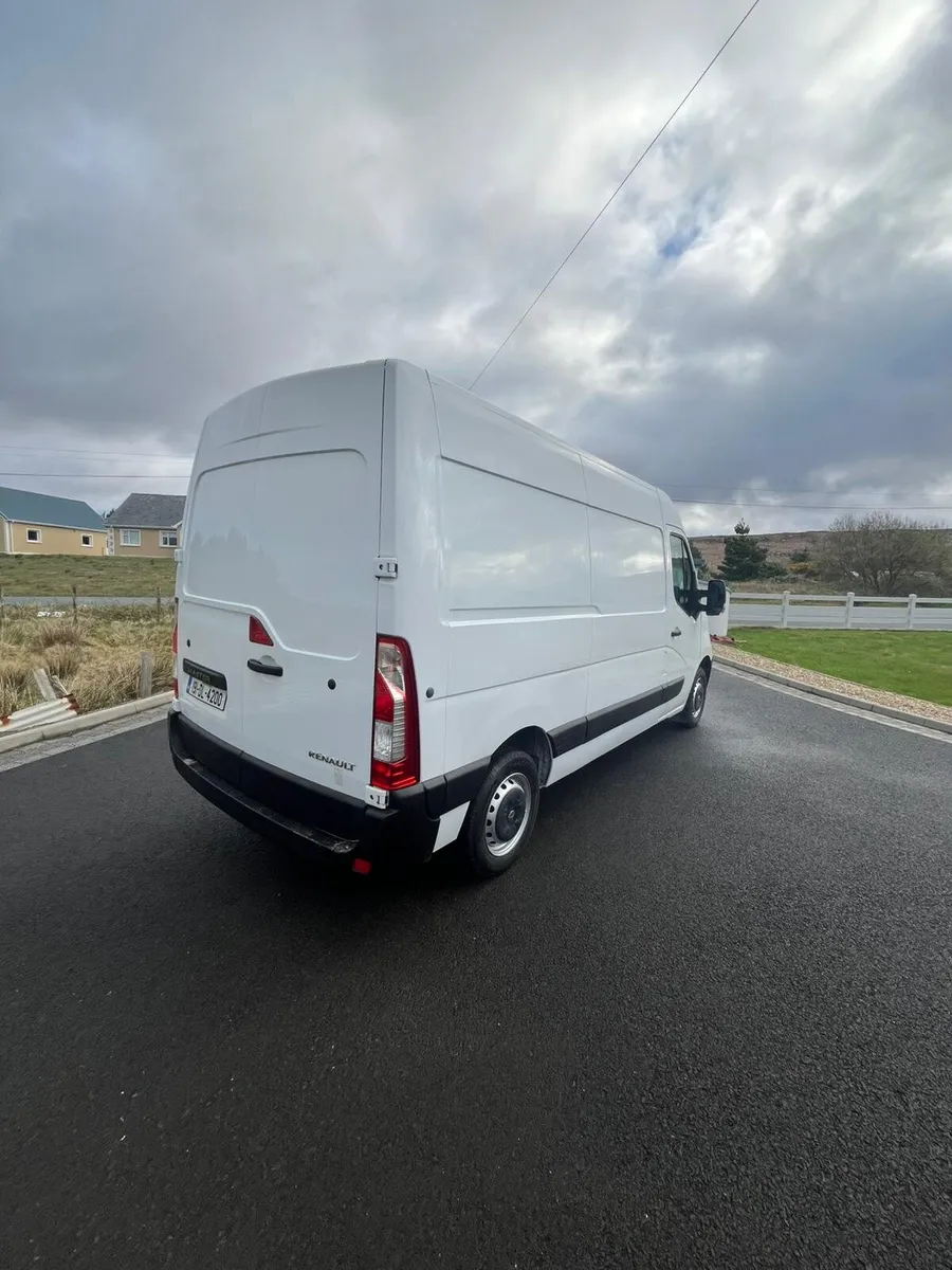 2019 renault master mwb - Image 3