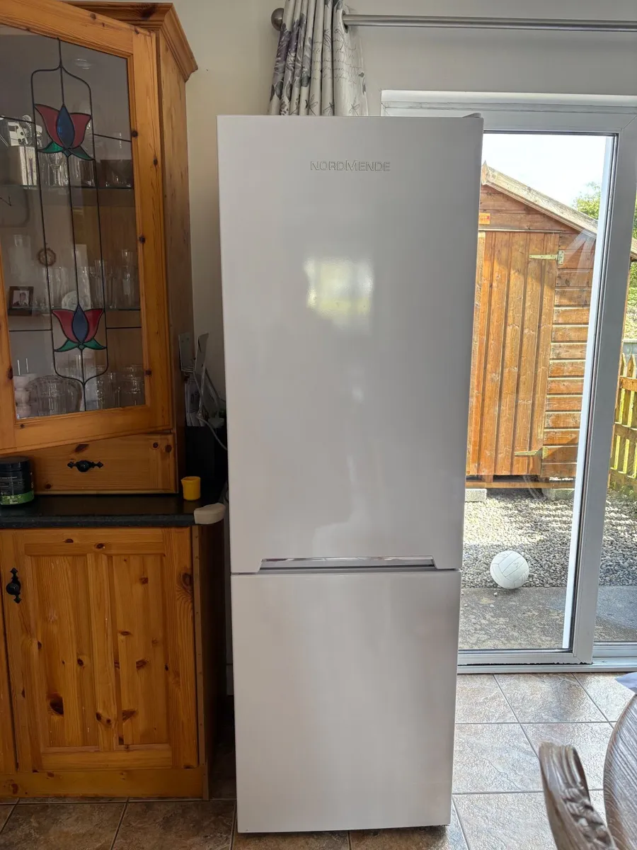 Fridge freezer -Nordmende as new - Image 1