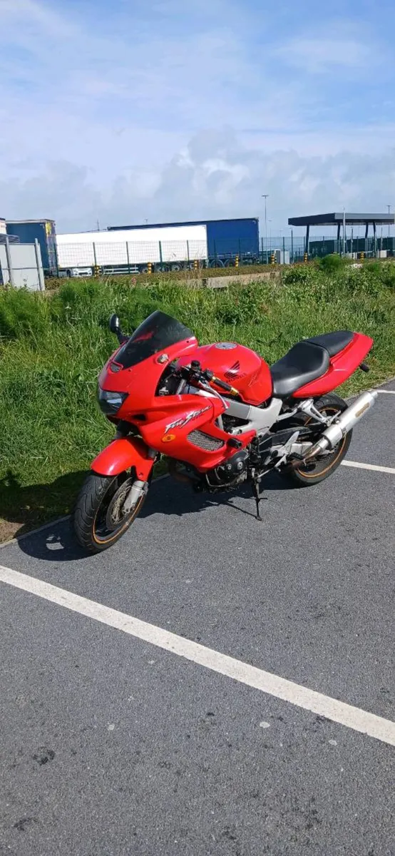 Vtr1000 *Serviced & taxed* - Image 4