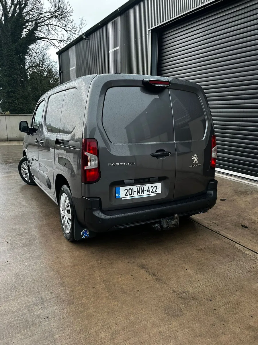 Peugeot Partner van No Vat - Image 3