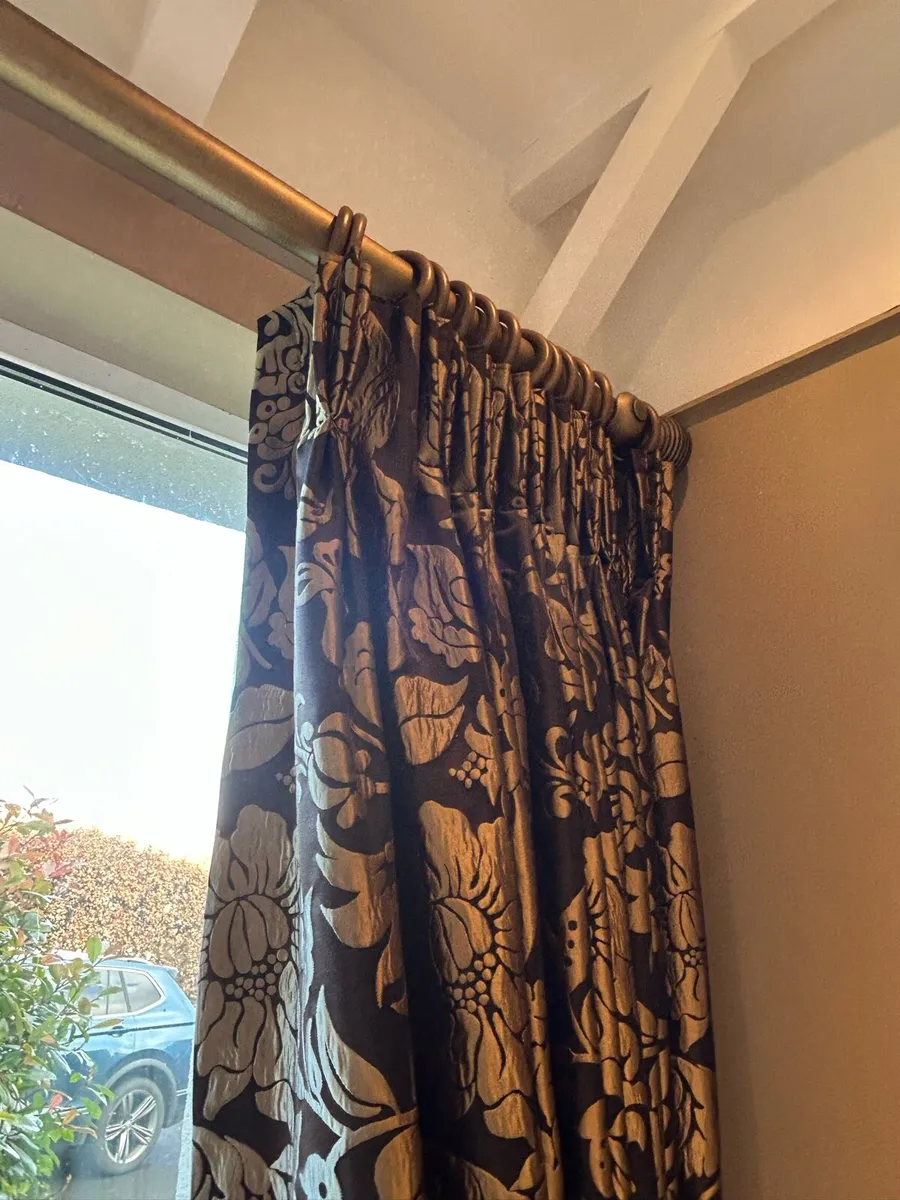 Pair of large fully lined black and gold curtains - Image 4