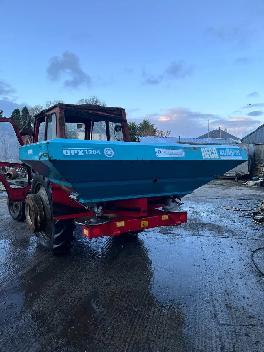 Sulky Fertiliser Spreader - Image 1