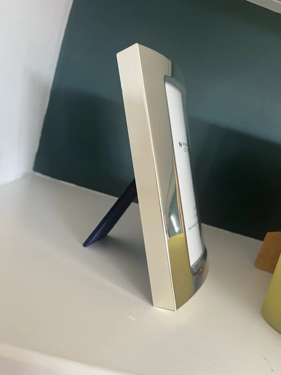 Newbridge silverware photo frame 4x6 (BNIB) - Image 2