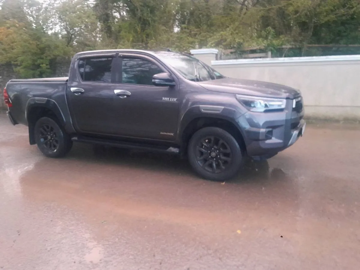 Toyota hilux - Image 4