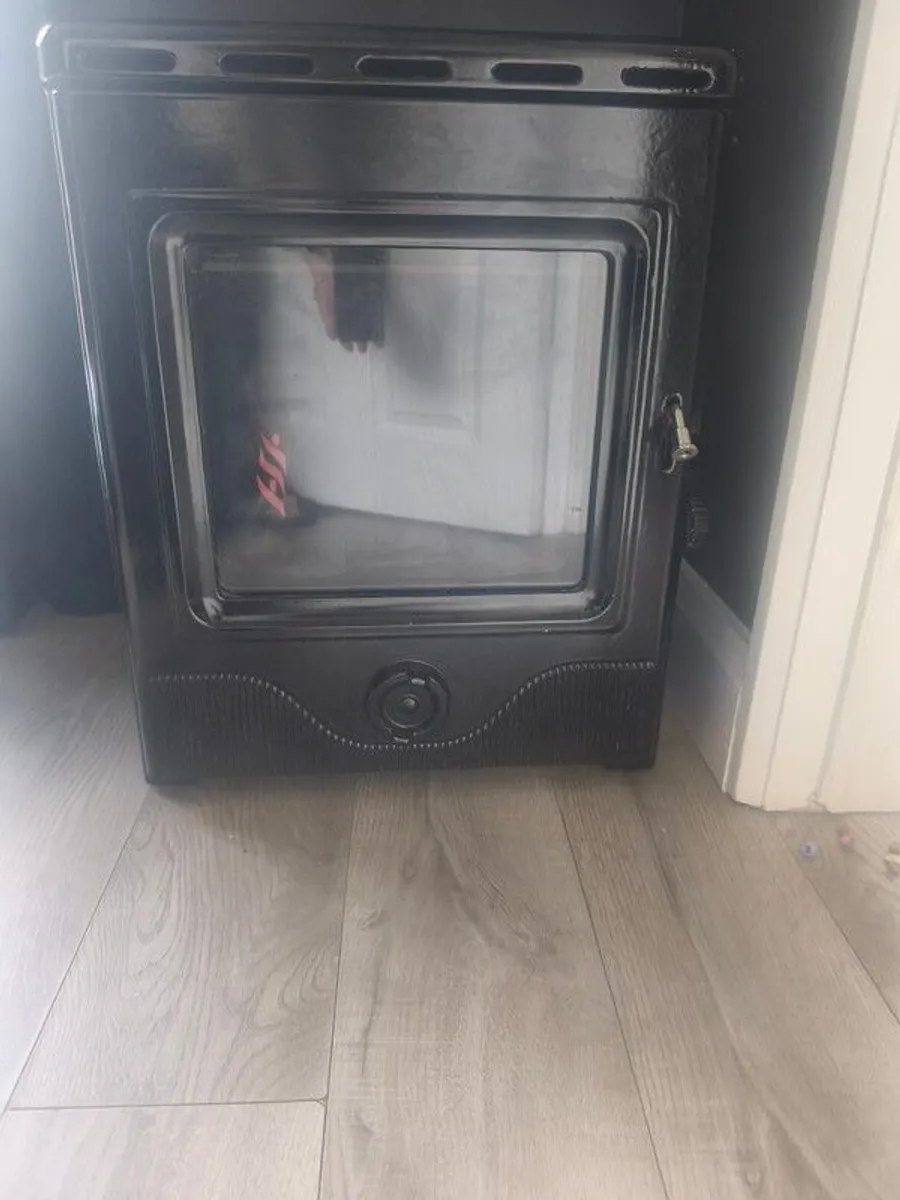 12kw Inset Back Boiler Stove. - Image 1