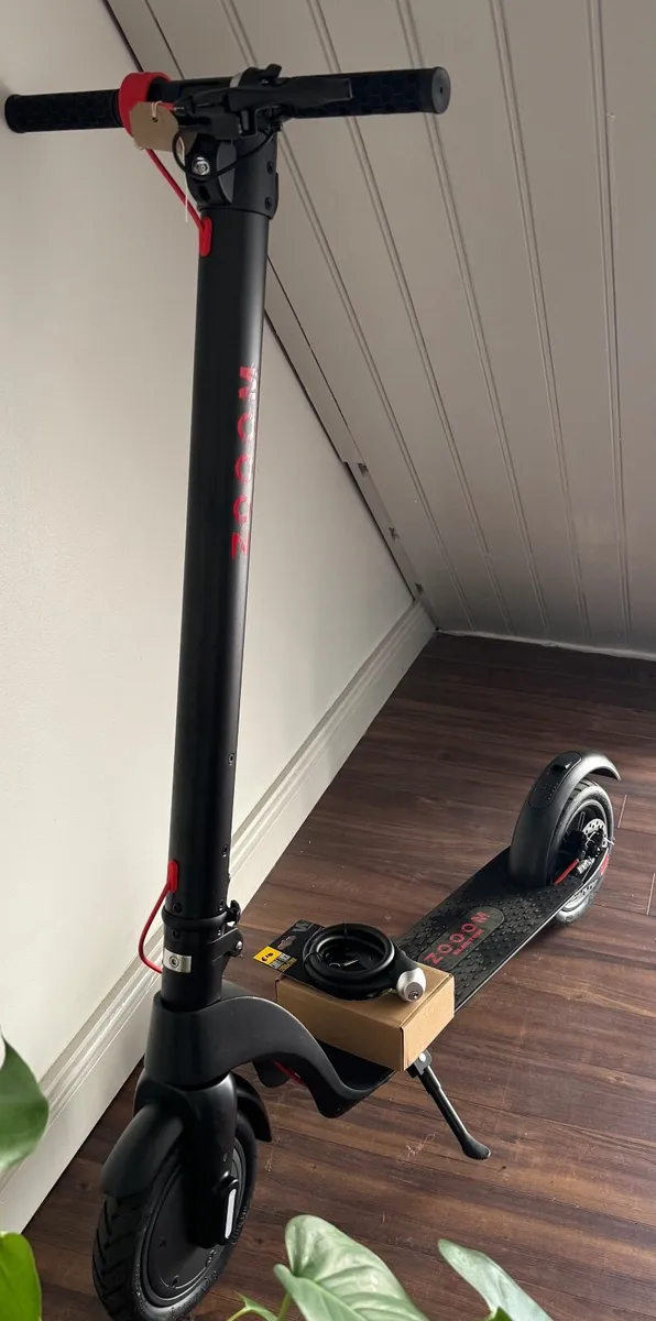 Brand New  Electric Scooter Never Used - Image 4