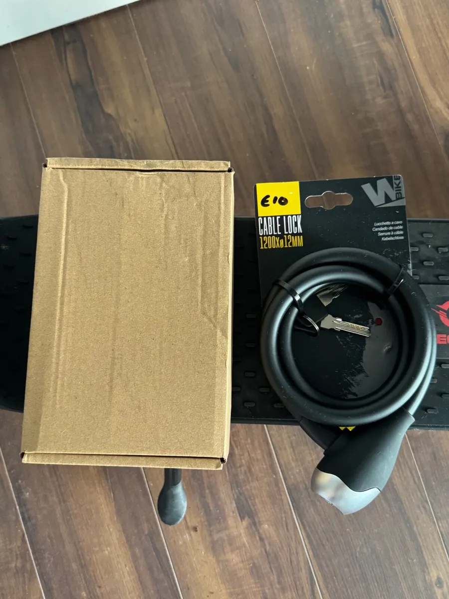 Zooom Electric Folding -  Brand New, Never Ridden - Image 4