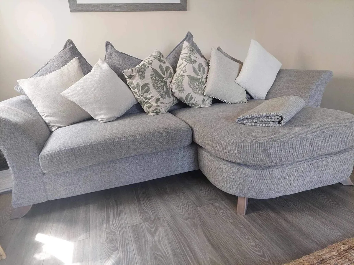 3 piece suite - Image 1