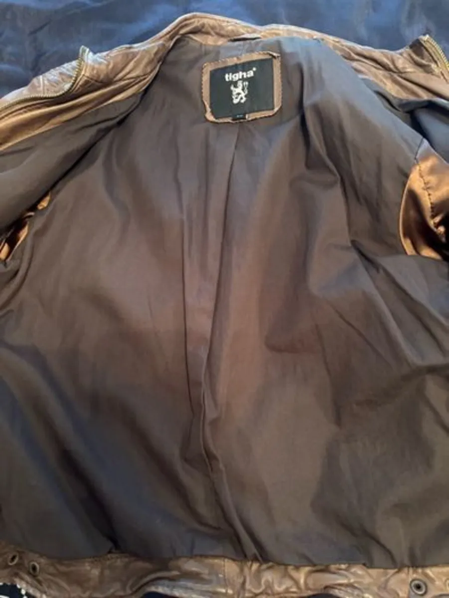 Womens Brown leather jacket size 12-14uk - Image 2