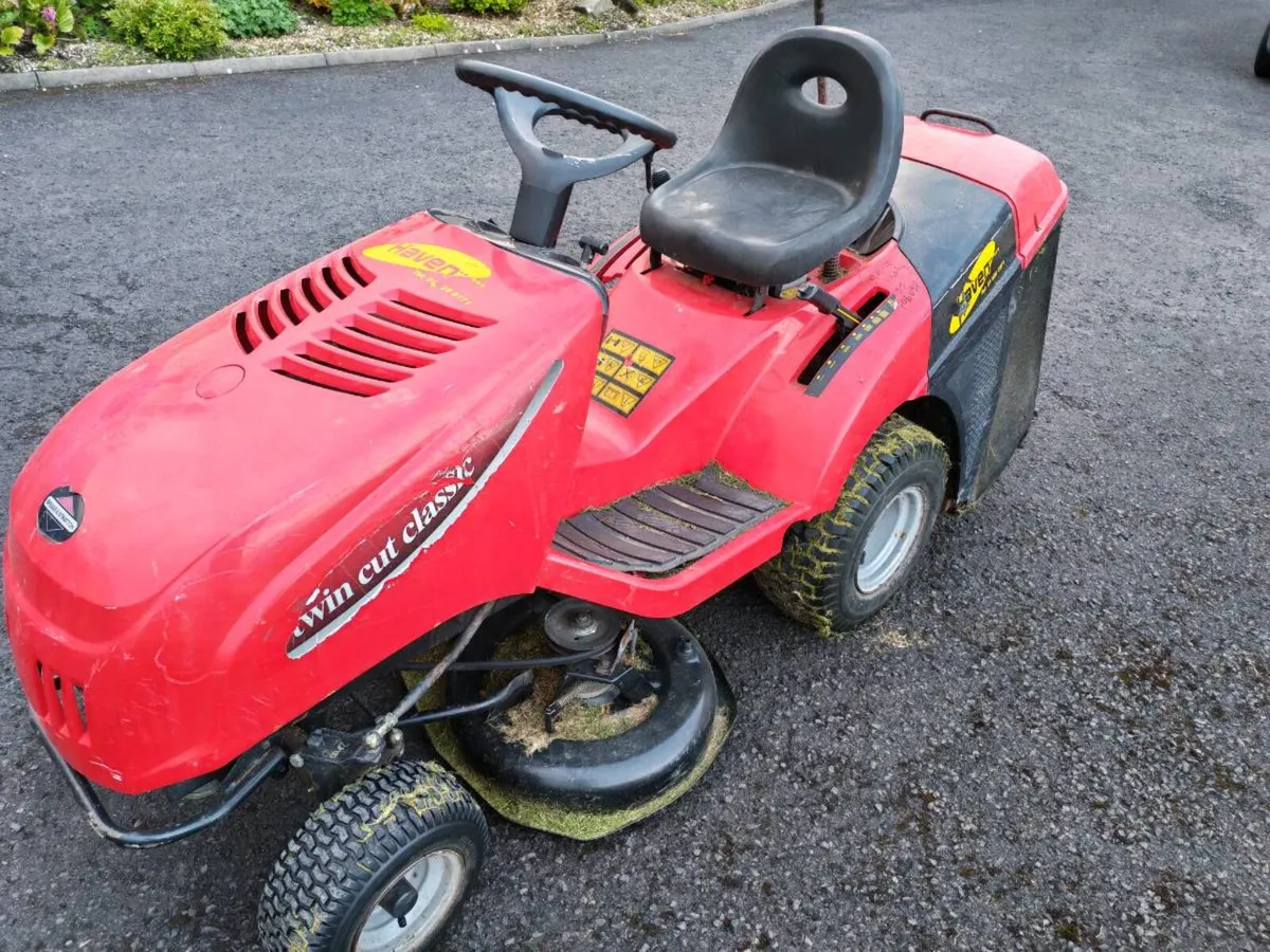 Ride on lawnmower - Image 2