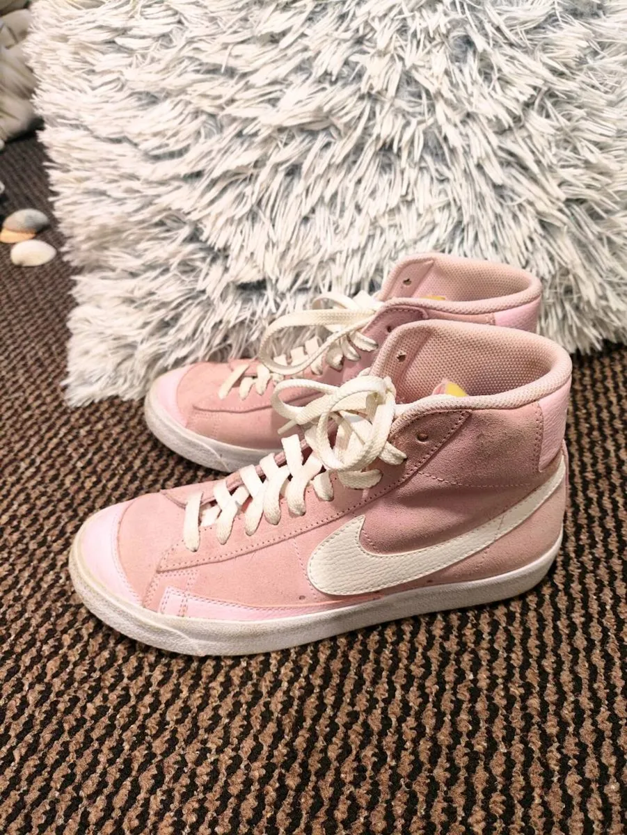 Nike High-Top Sneakers – Size EU 40 (25.5 cm) - Image 1