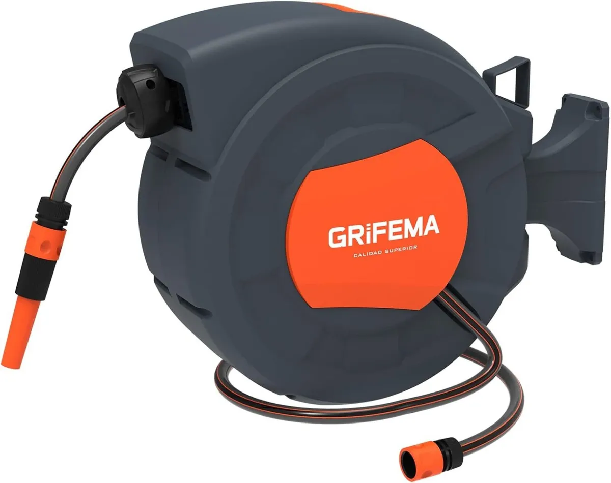G301-25 Retractable Garden Hose Reel Wall Mounted - Image 1