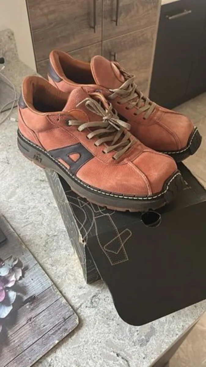 Mens full leather shoes ART 12uk 46eu - Image 2