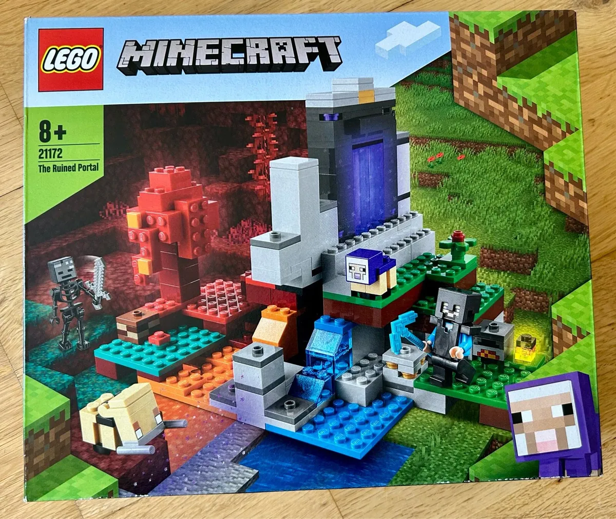 Lego Minecraft - The Ruined Portal - 21172 - Image 1
