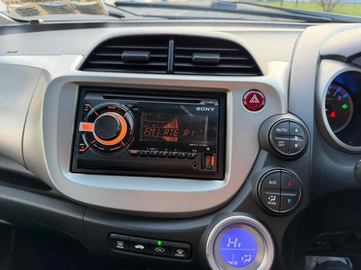 2012 HONDA FIT AUTOMATIC NCT 12-26 - Image 4