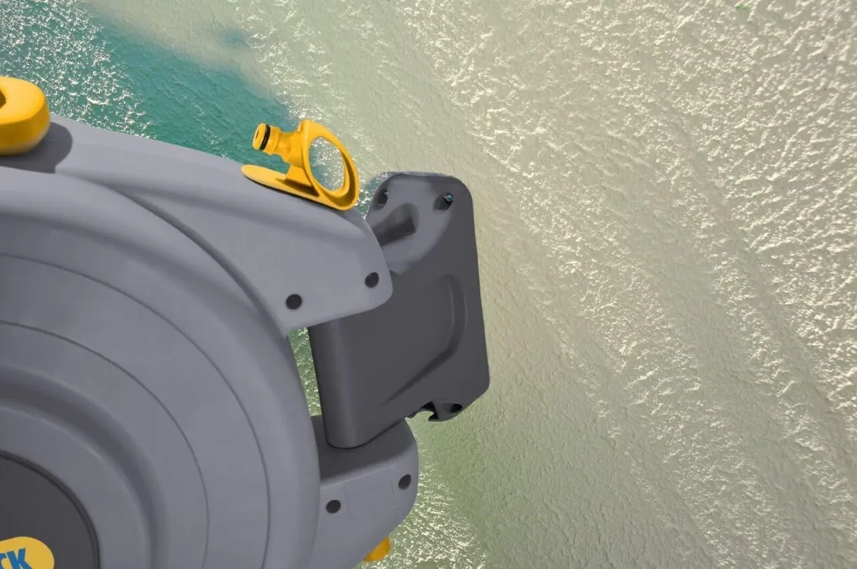 2490R8000 Auto Reel hose box with 20 m assorted - Image 3