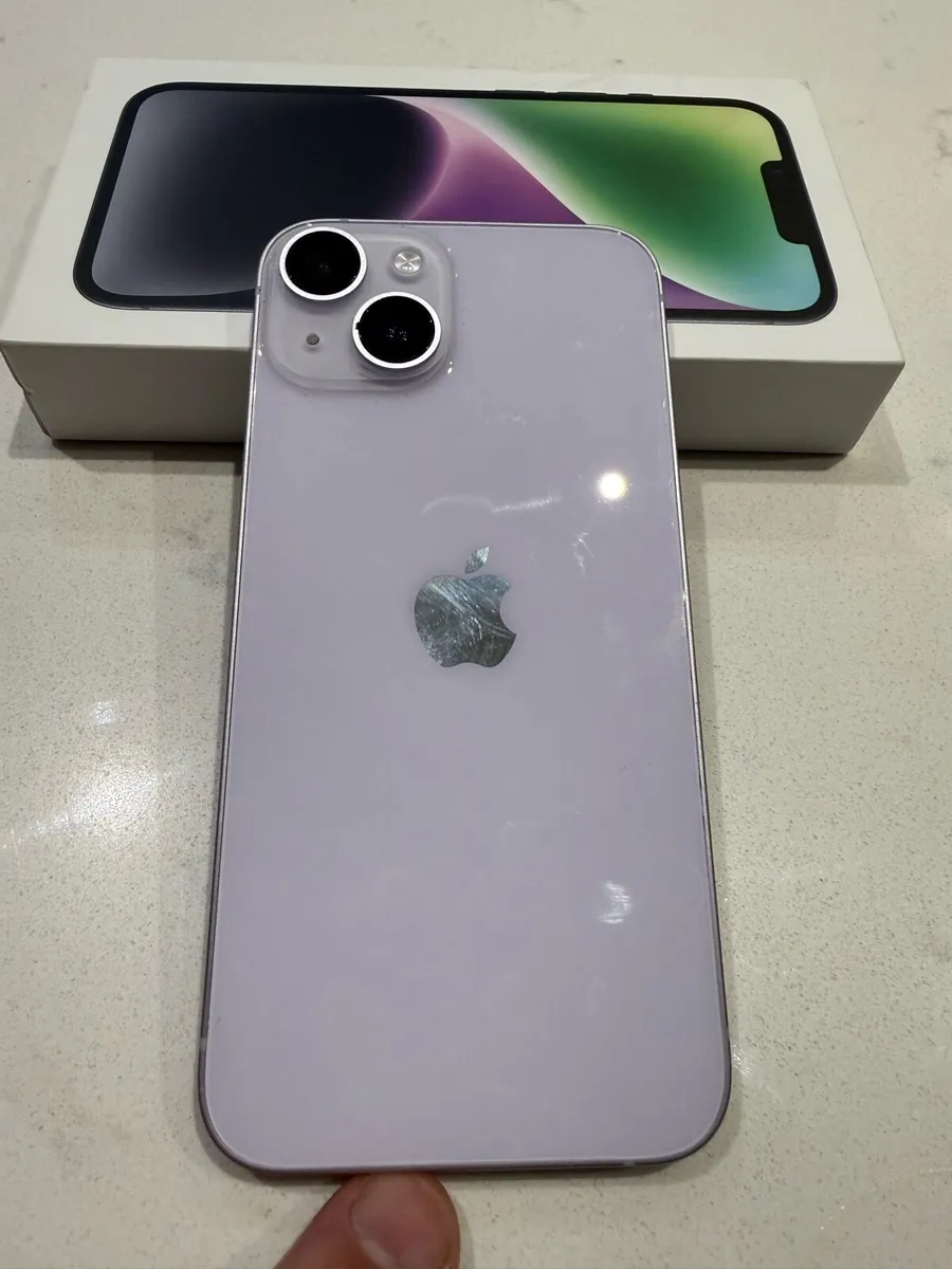 iPhone 14 - Image 2