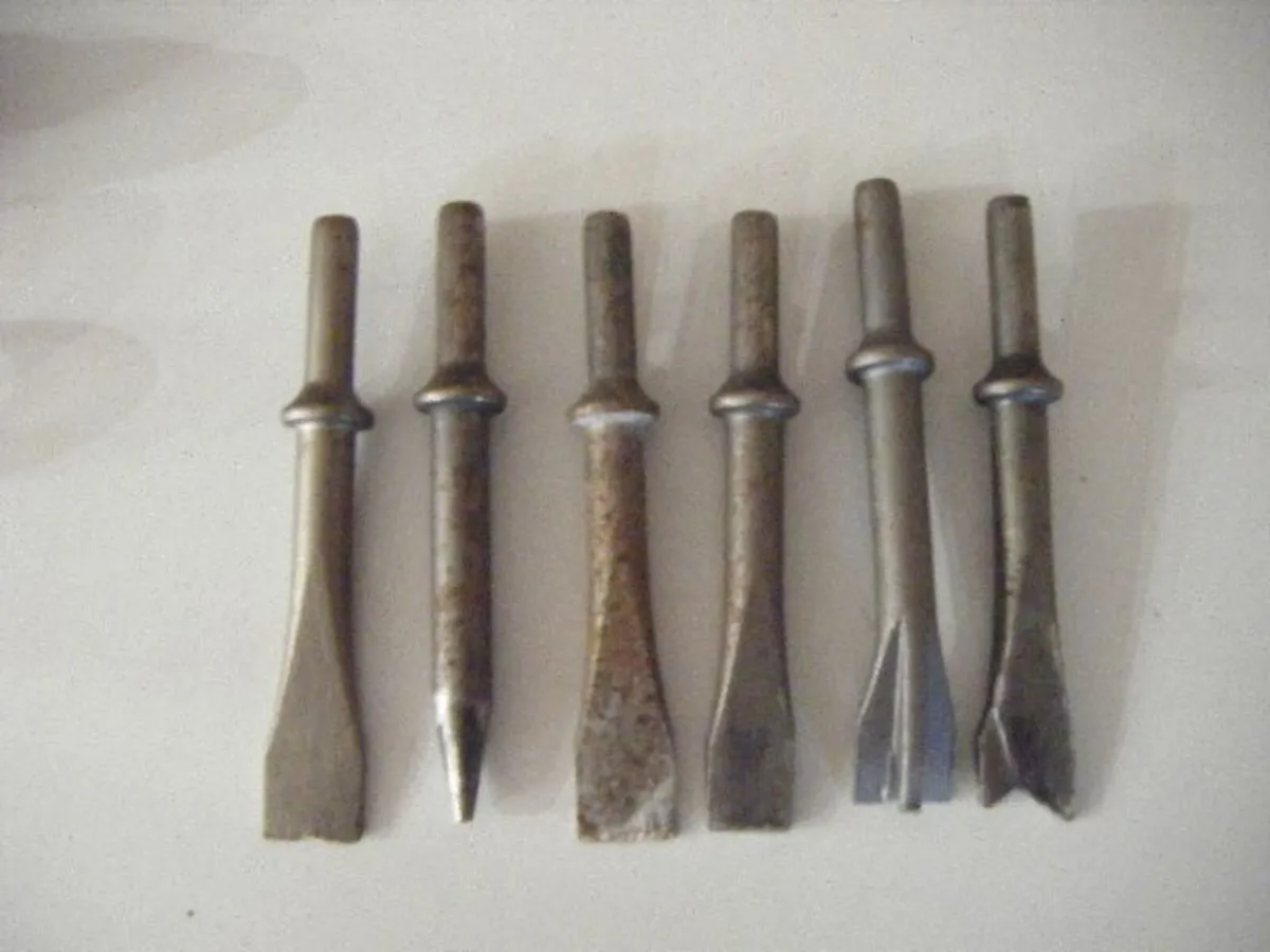 Clarke Air Chisel - Image 3