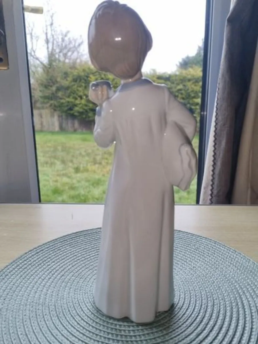 Boy with Clock NAO by Lorado - Image 4