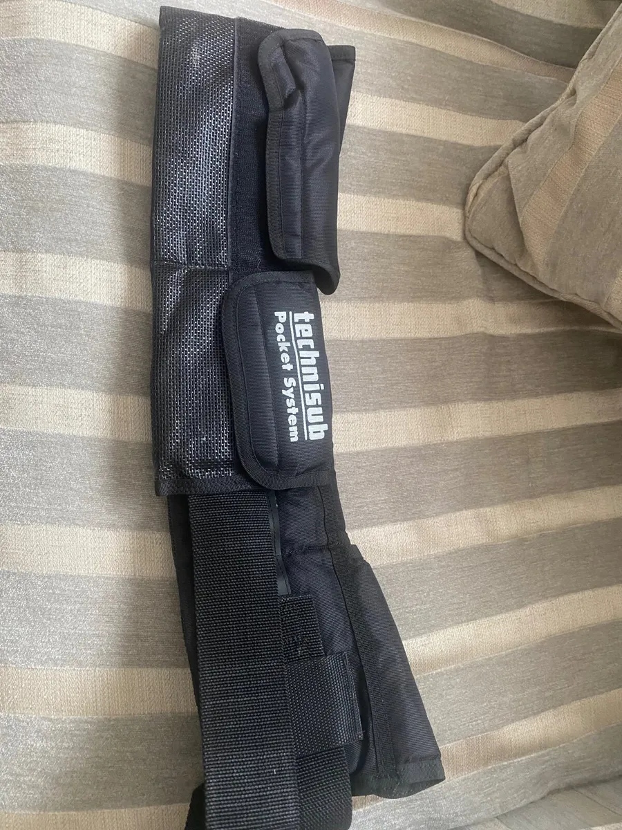 Diving weight belt pocket system