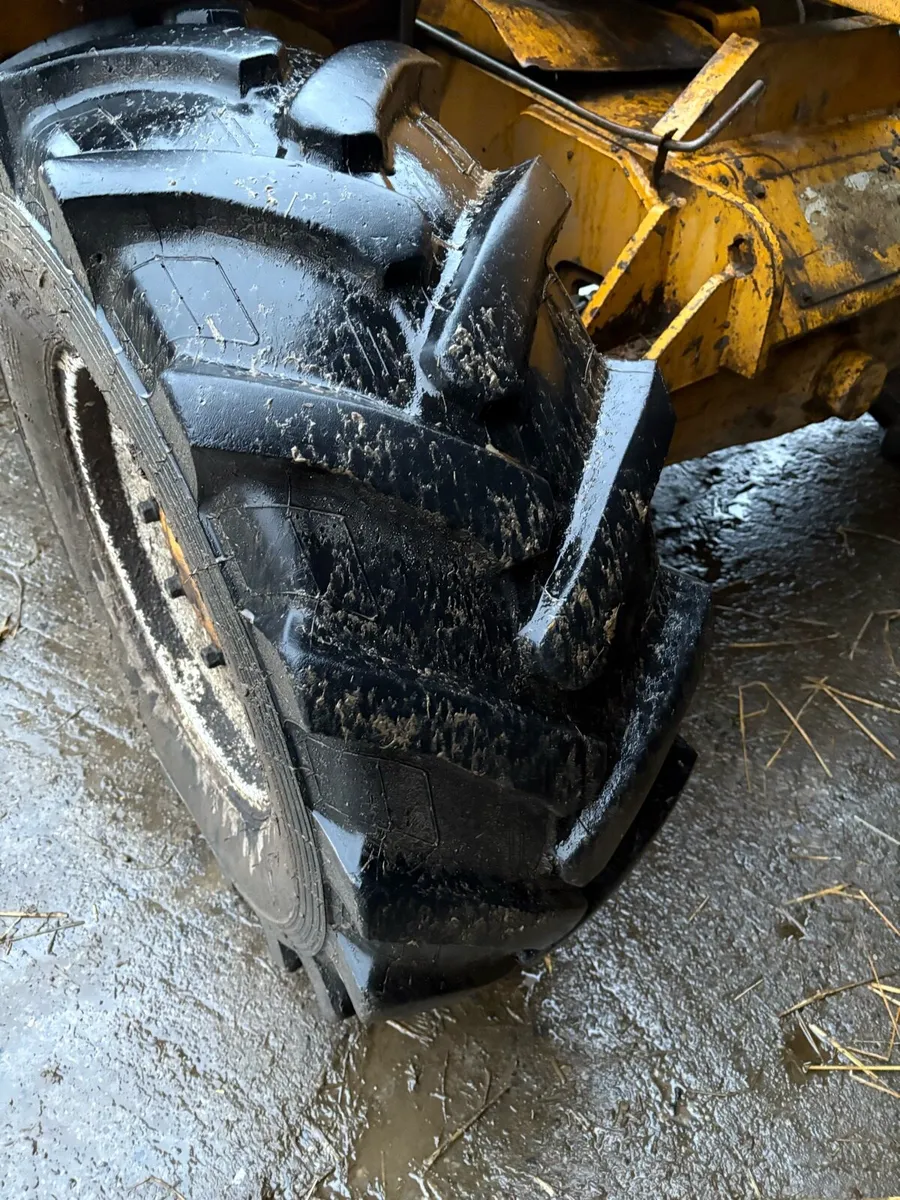 Matbro ts270 loader - Image 3