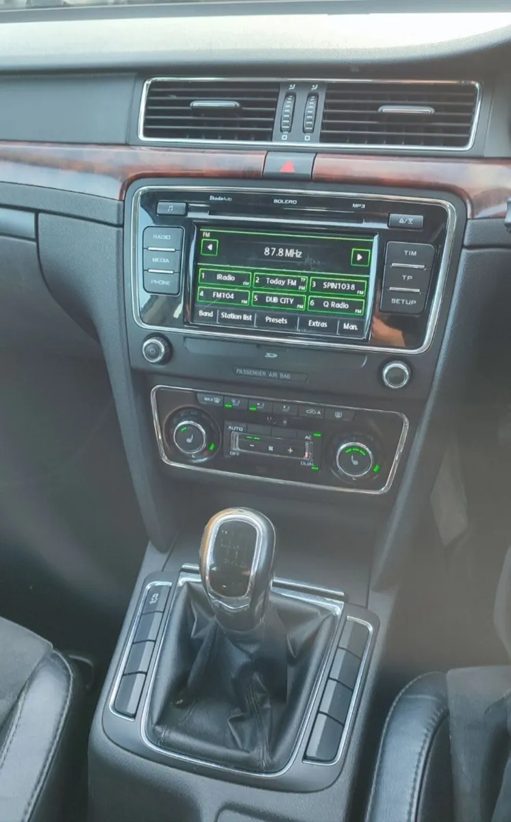 Skoda Superb 2011 - Image 4