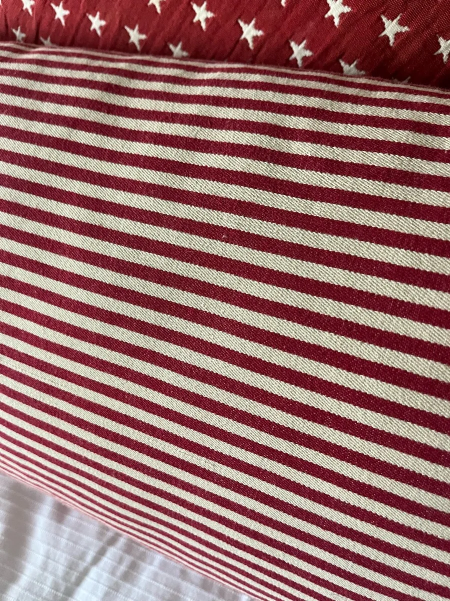 Red Lexington cushions - Image 3