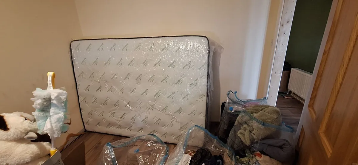 King size matress - Image 3