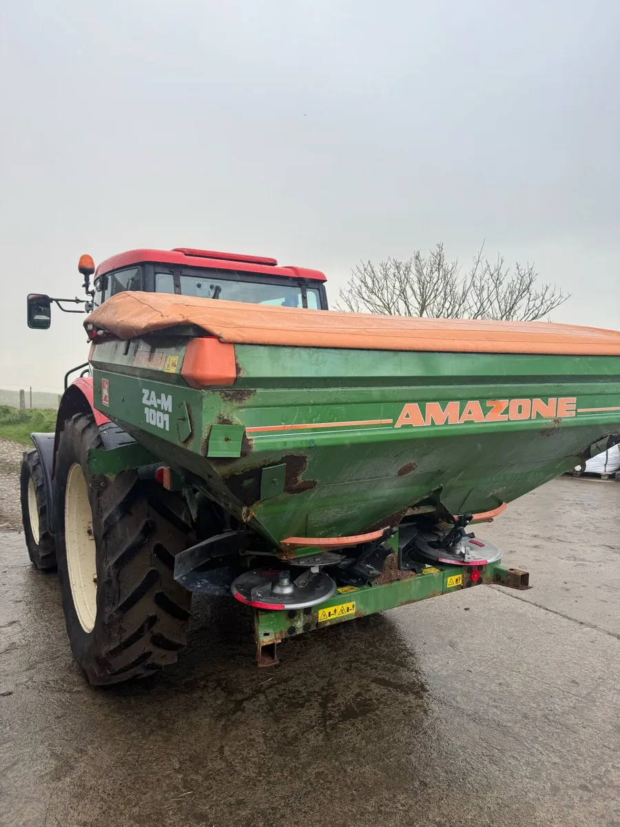 Amazone Fertiliser spreader - Image 1