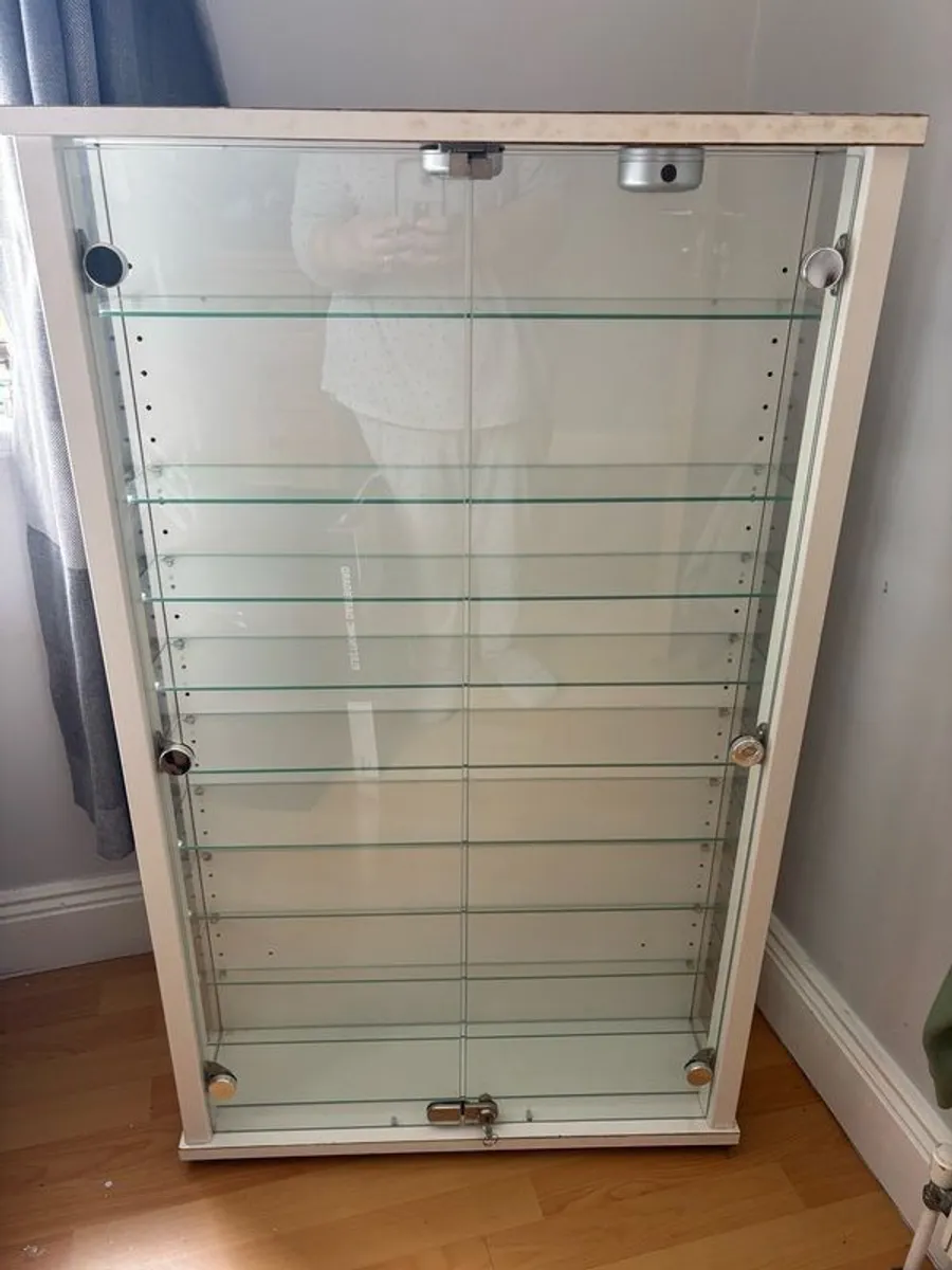 Display Cabinet - Image 1