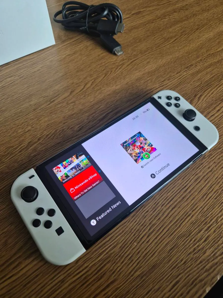 Nintendo switch oled white - Image 4