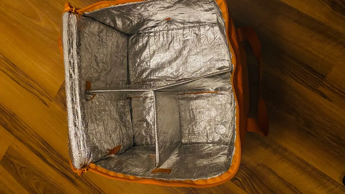 Just Eat insulated thermal delivery bags - Image 3