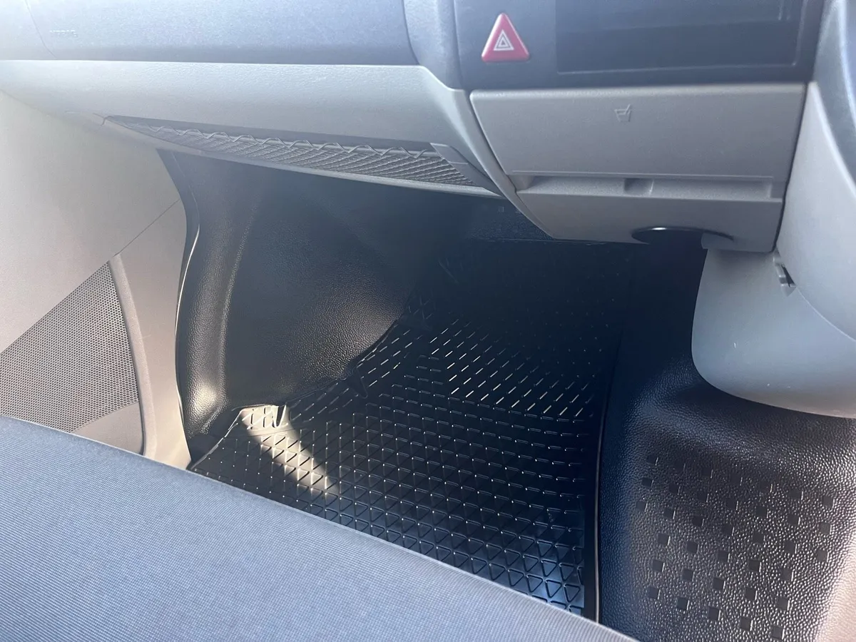 VW Transporter - Image 4