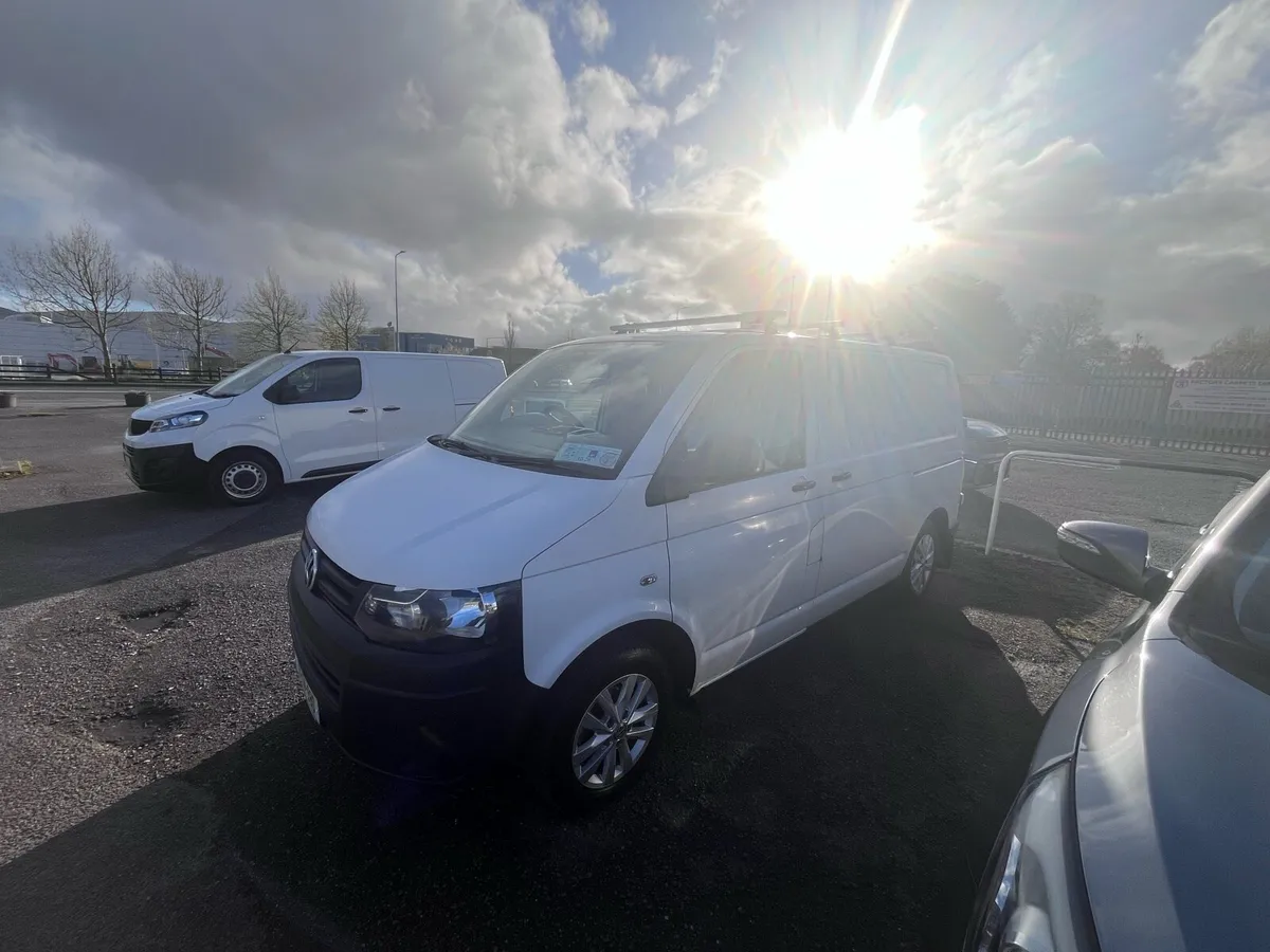 VW Transporter - Image 2