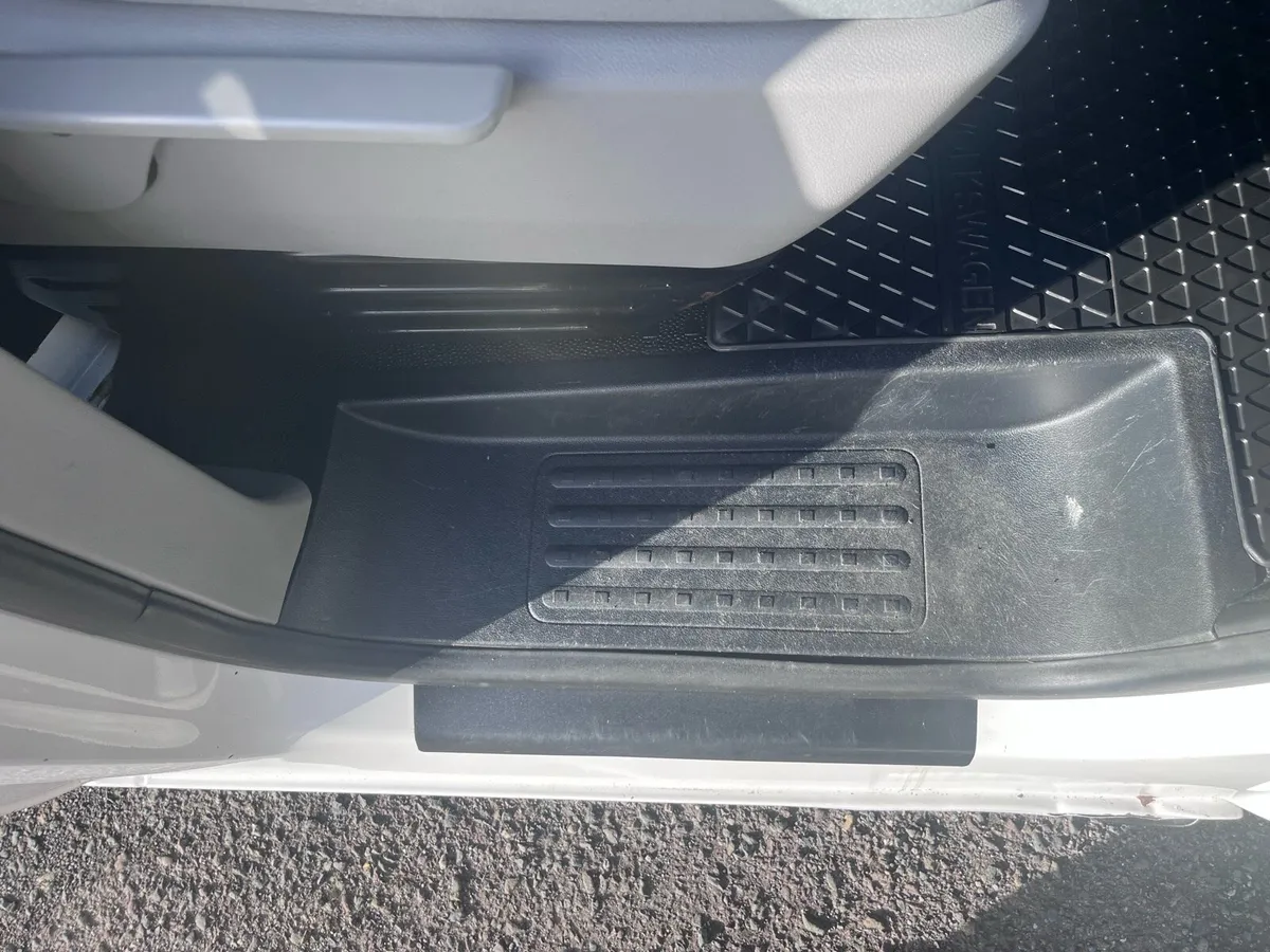 VW Transporter - Image 3