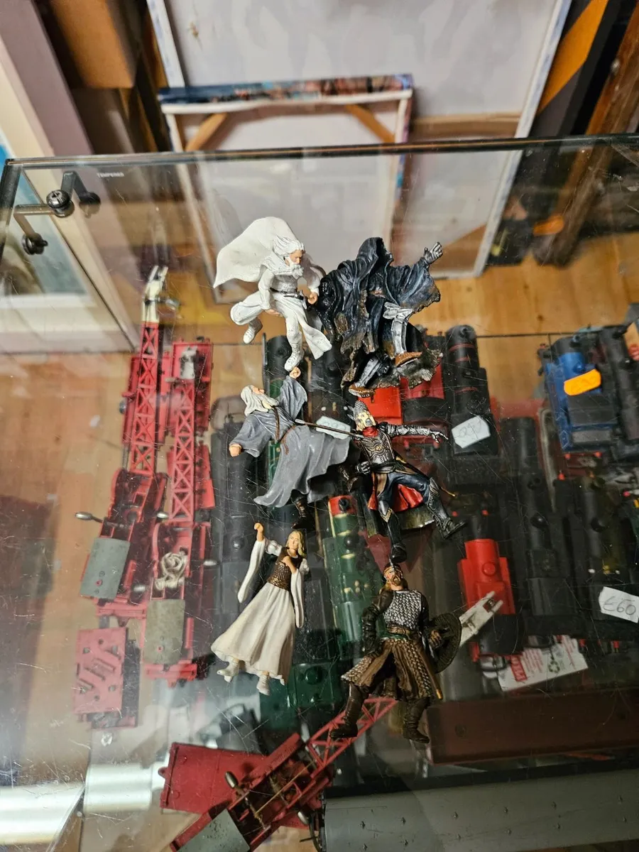 Lord of the Rings Figures - Image 2