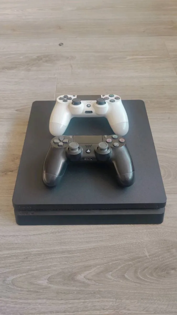 PS4