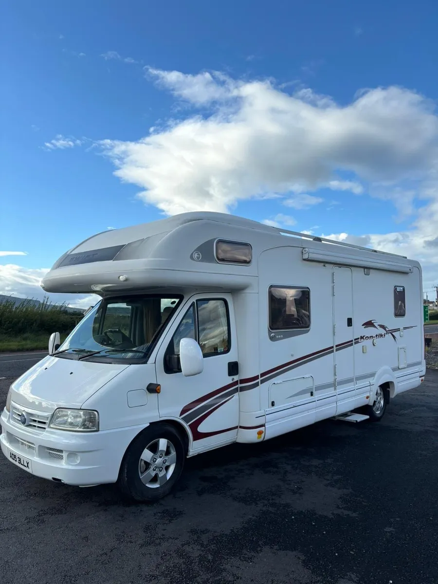 NIREG low VRT Swift Kontiki6birth Fixed Bed - Image 1