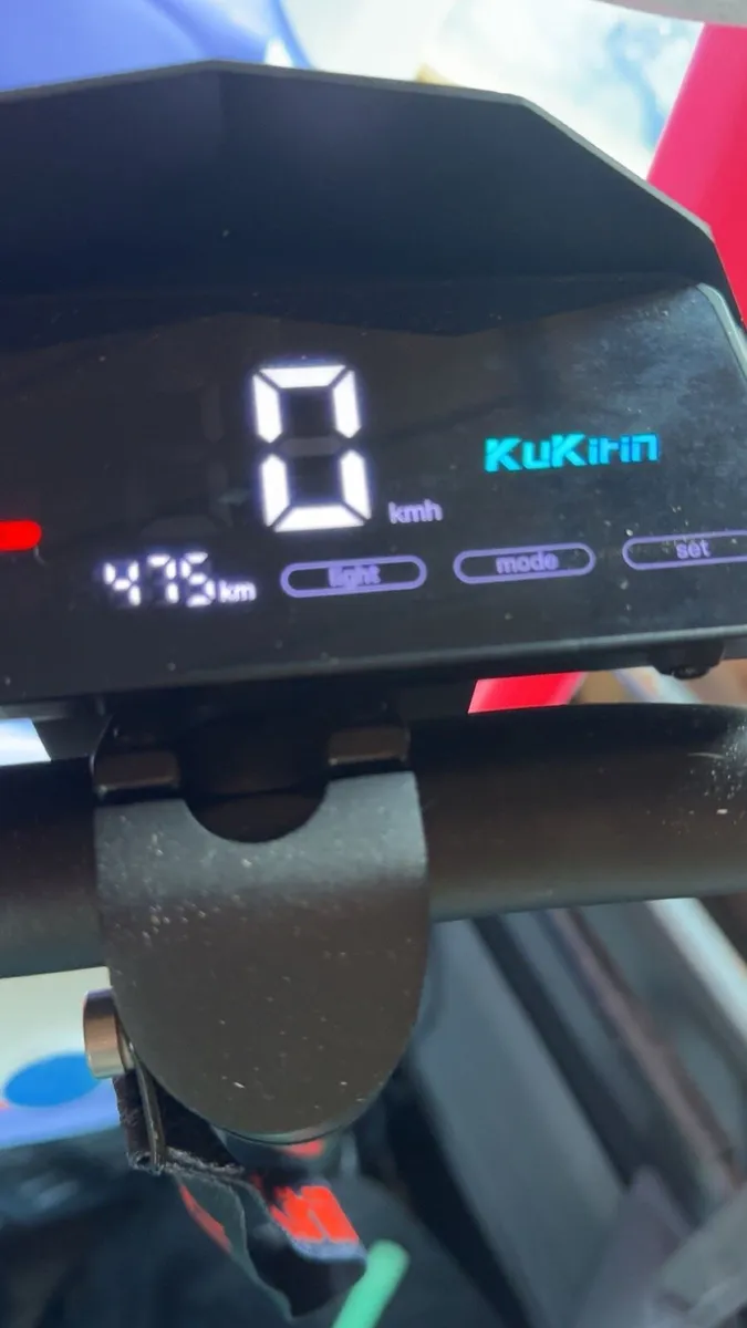Kukirin G2 electric scooter - Image 2