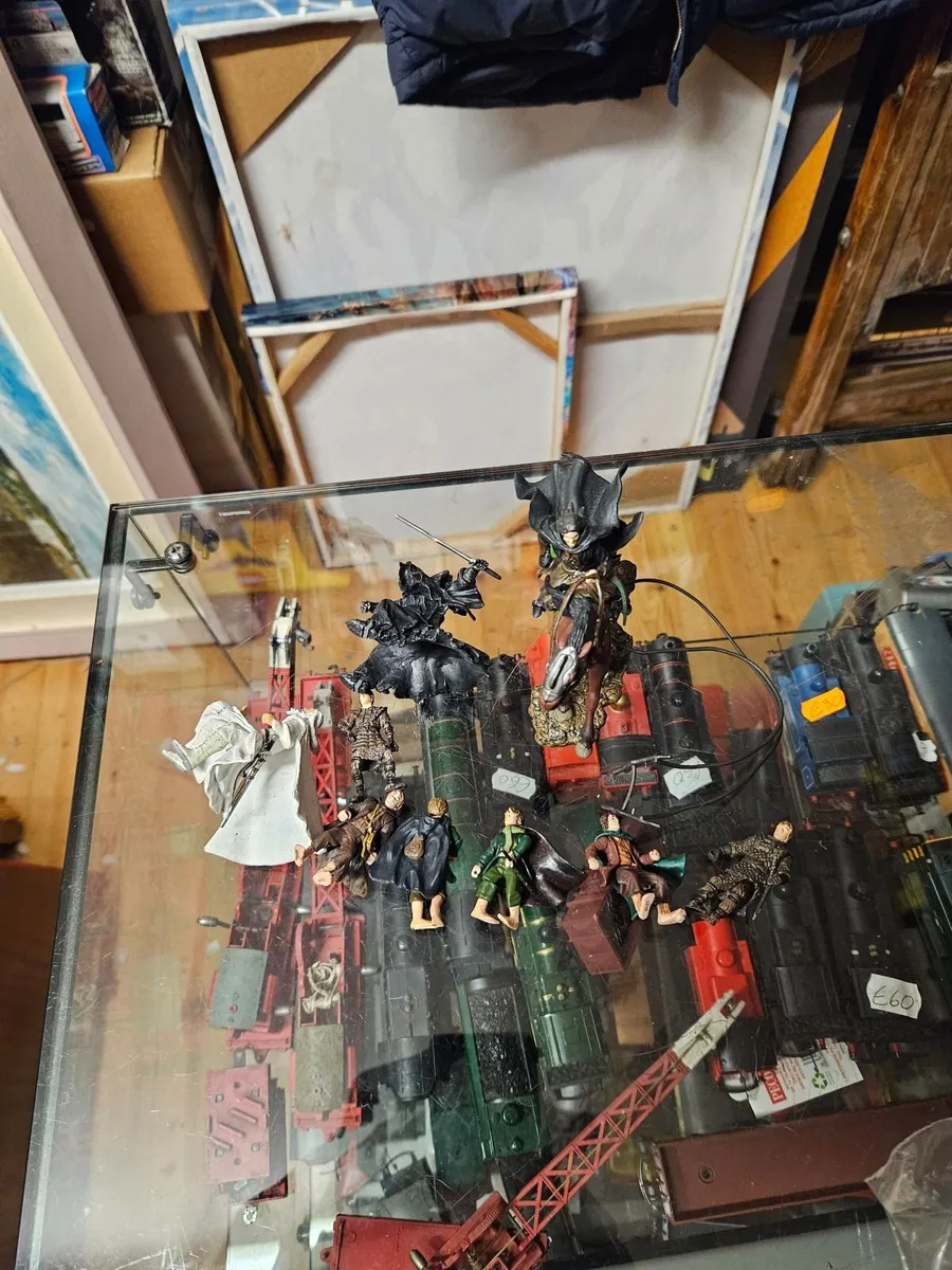 Lord of the Rings Figures - Image 3