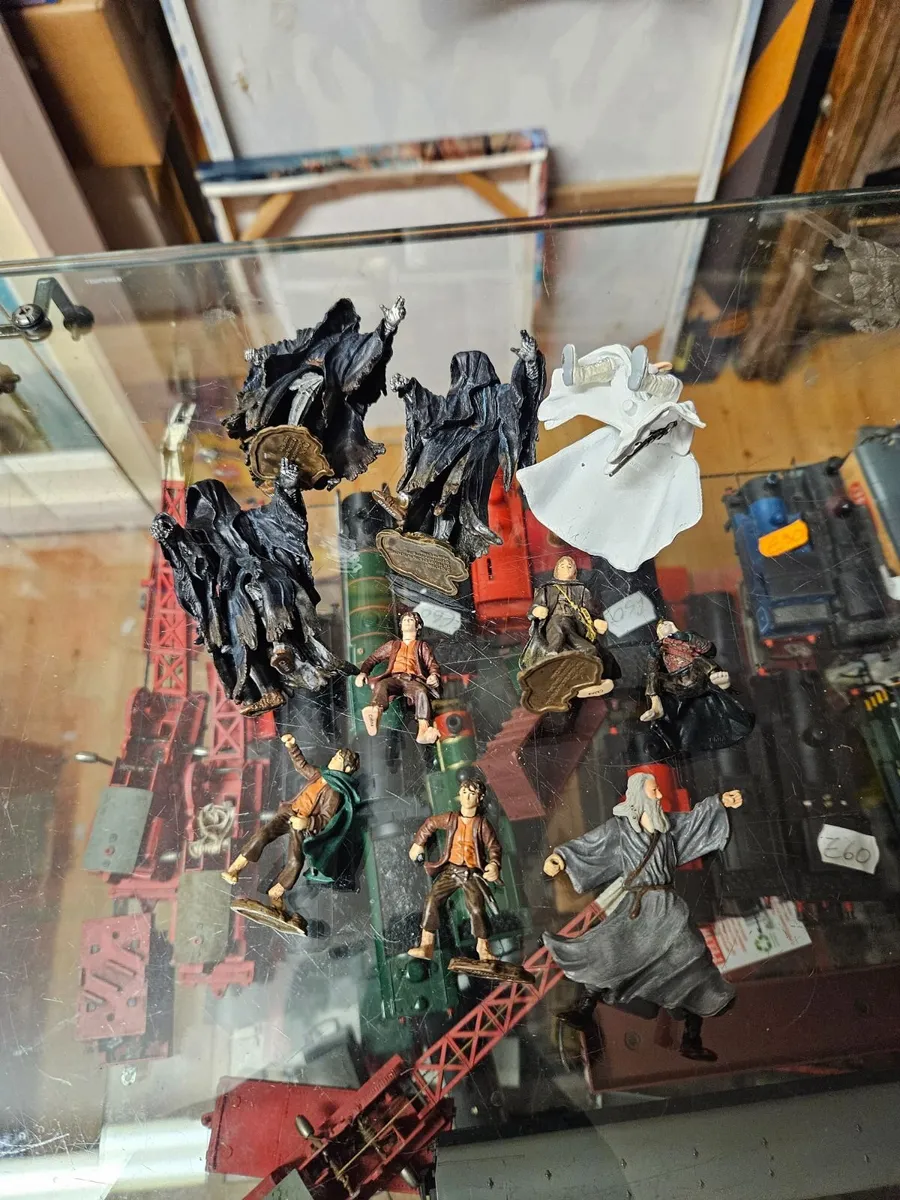 Lord of the Rings Figures - Image 3