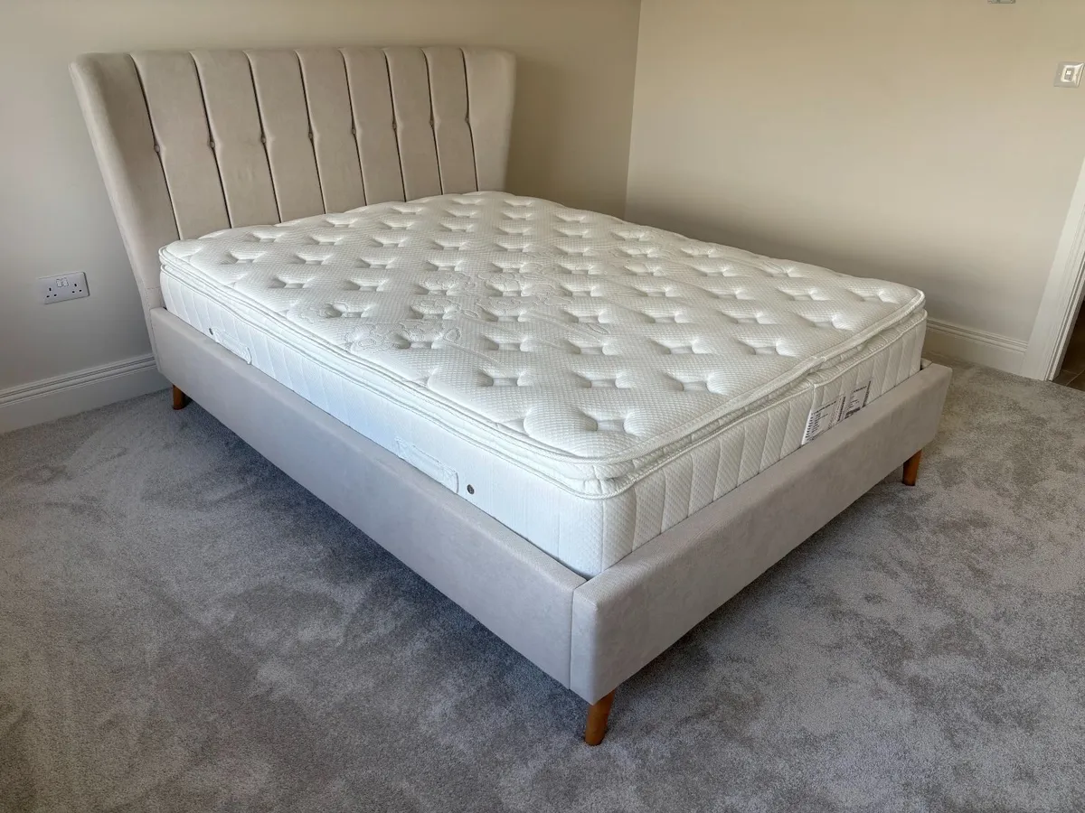 King size bed frame - Image 2