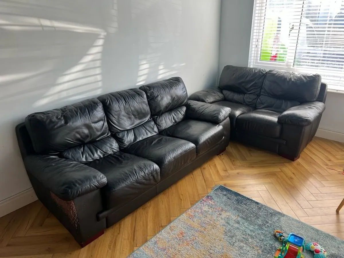 3 Seater & 2 Seater couch FREE! - Image 1
