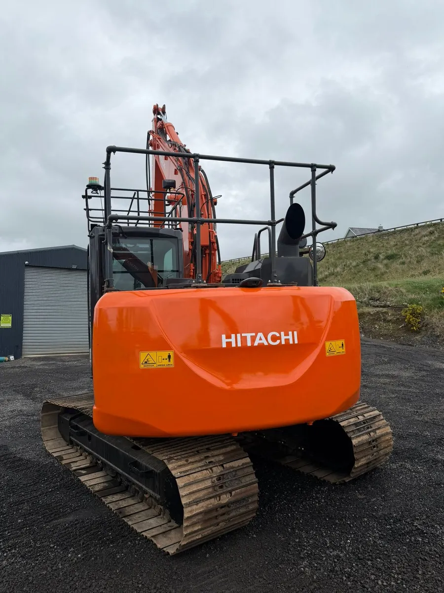 Hitachi 130 - Image 2