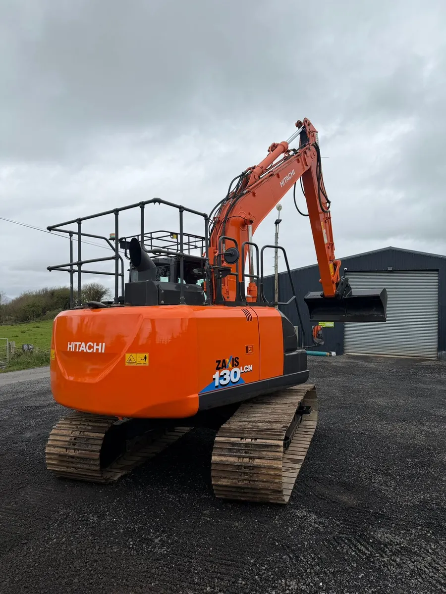 Hitachi 130 - Image 3