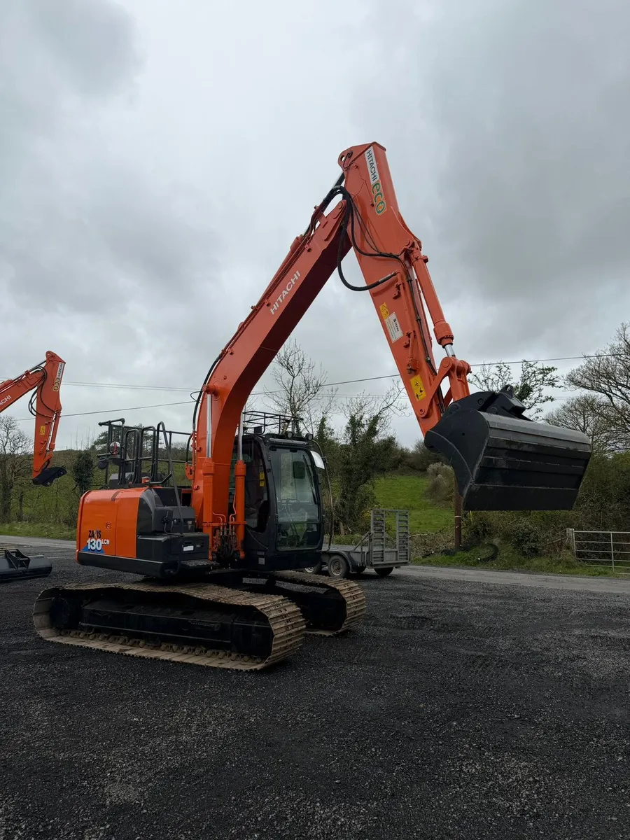 Hitachi 130 - Image 4